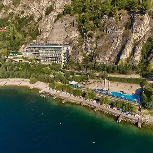 Astor **** Limone sul Garda