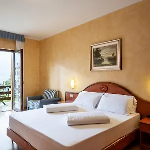 Caravel **** Limone sul Garda