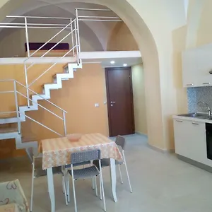 Casa Valery Holiday Appartamento Aeroporto di Catania Fontana Rossa